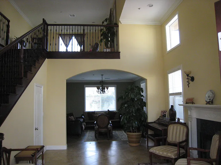 407 Russell Ave — Photo 8