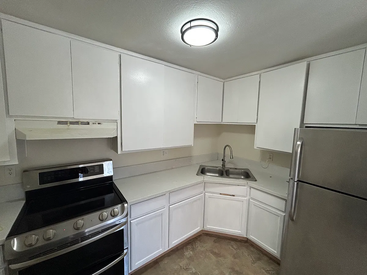 Building Photo - 437 Grand Ave #2