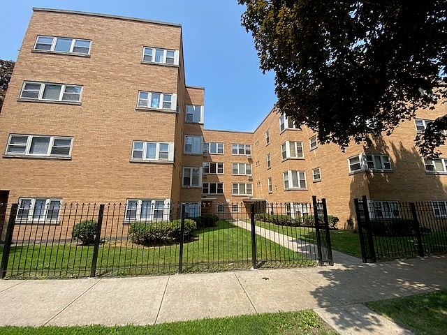 1st image of 6510 N Mozart St APT 2W