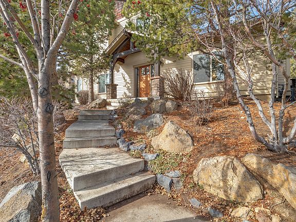 4th image of 61429 Linton Loop