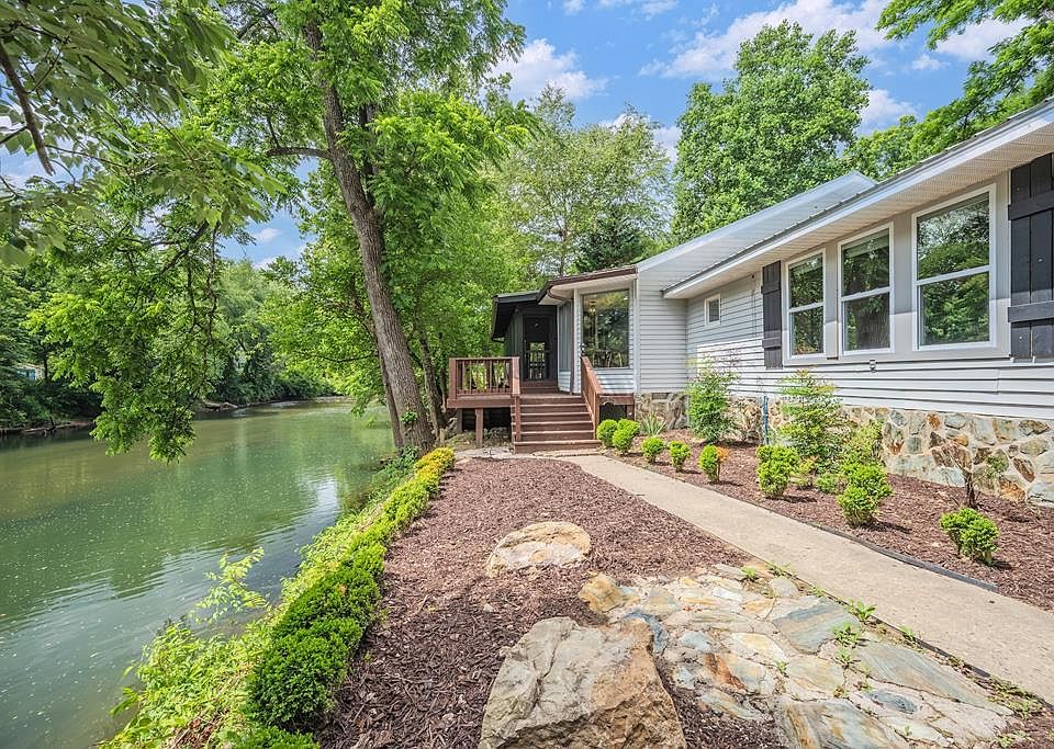 1st image of 348 Beaver Ridge Rd