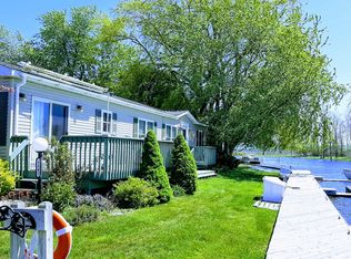 3341 Mariners Ln, Arcadia, MI 49613