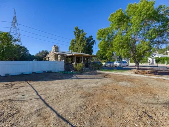 11103 Allegheny St, Sun Valley, CA 91352