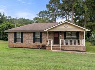 713 Farish St, Opelika, AL 36801