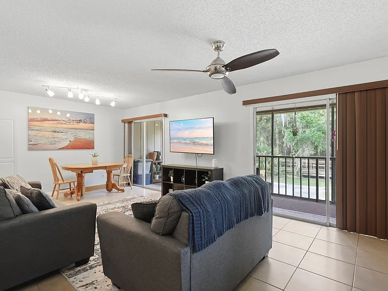 140 Orchid Woods Ct #1-13B — Photo 6
