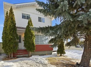 8006 15a Ave NW, Edmonton, AB T6K 4E3