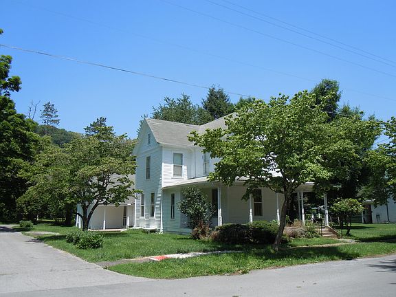2nd image of 1118 2nd Ave