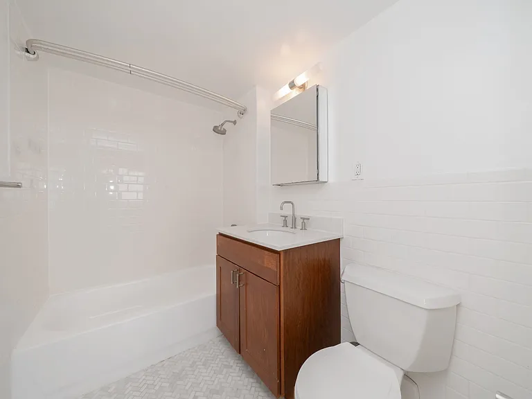 75-25 153rd St #1120 — Photo 7