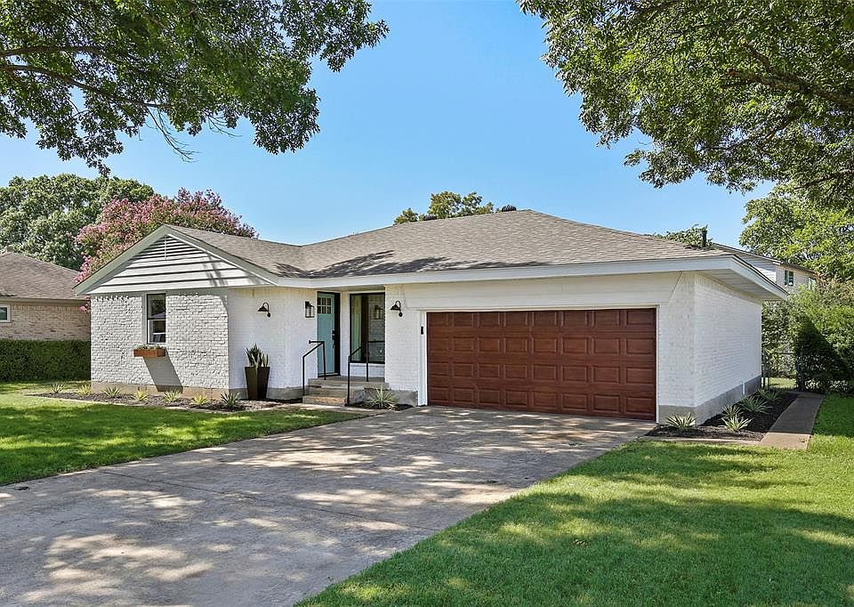 1st image of 8585 Sweetwood Dr