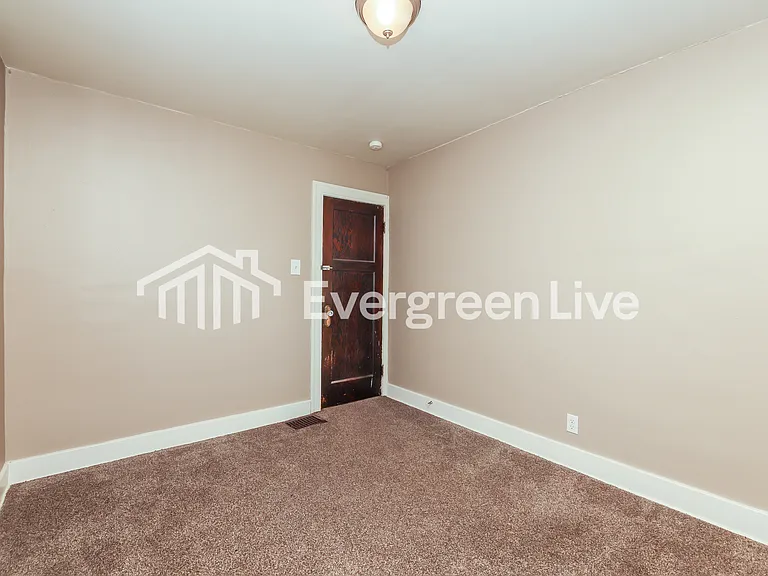 4109 Farnham Ave — Photo 12