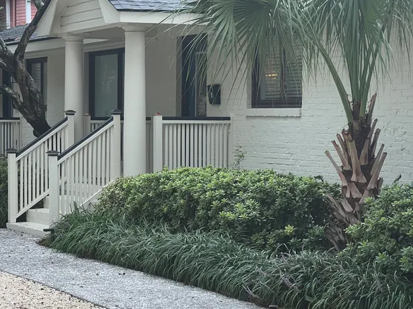 22 Gadsden St #B, Charleston, SC 29401