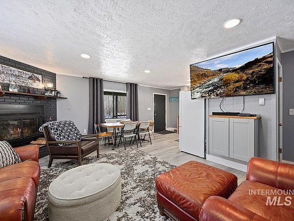 5th image of 186 Phillips Creek Ln