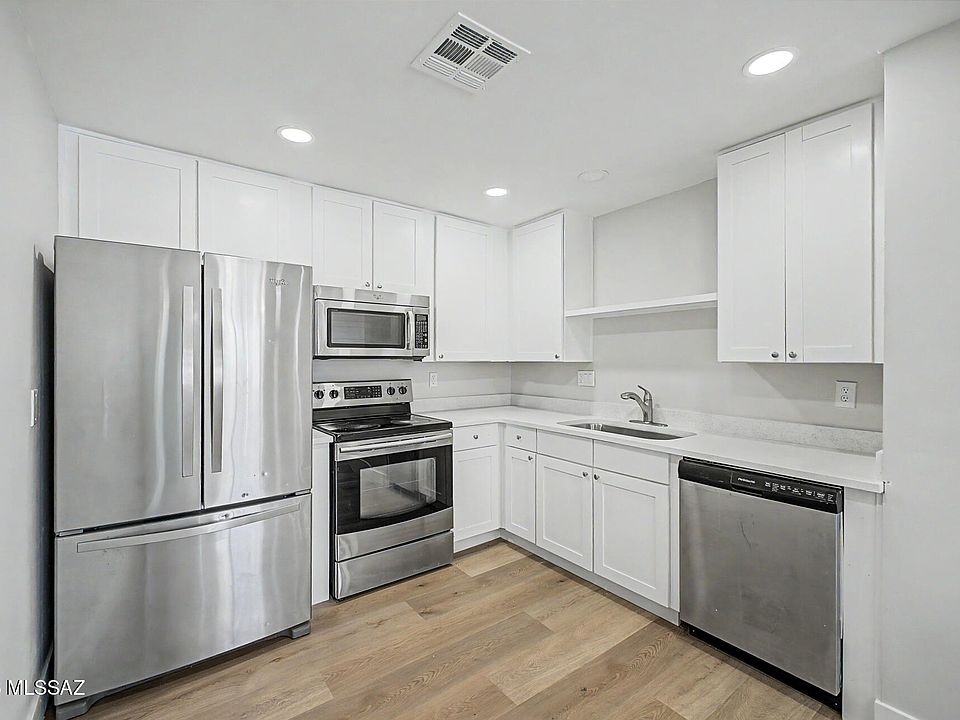 1st image of 2327 S Kelvin Stra