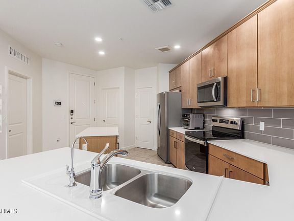 2nd image of 2511 W QUEEN CREEK Road #216