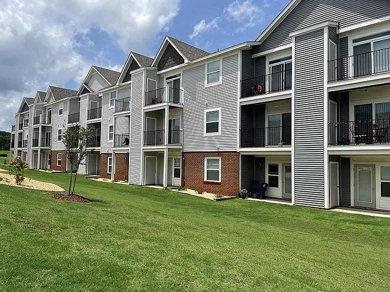 Chase Creek Apartment Homes — Photo 65