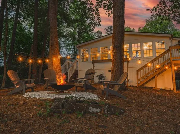 414 Lakeside Trl, Martin, GA 30557