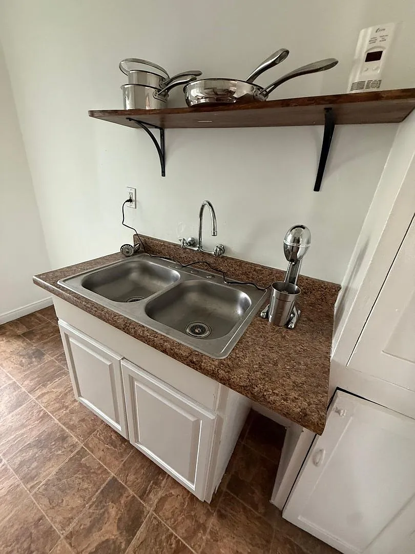 4625 Kingswell Ave — Photo 4