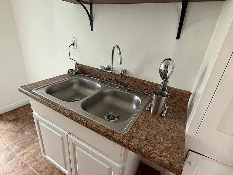 4625 Kingswell Ave — Photo 14