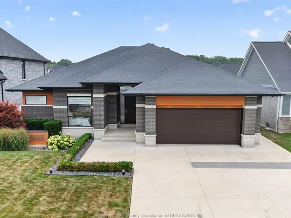 212 Rafih Cres, Windsor, ON N8L 1A6
