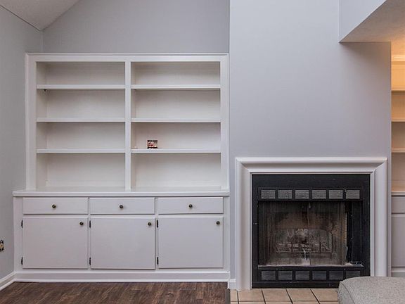 5th image of 3441 Laredo Dr Unit 3