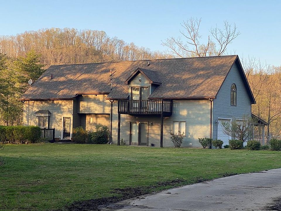 1st image of 475 Woodland Hls