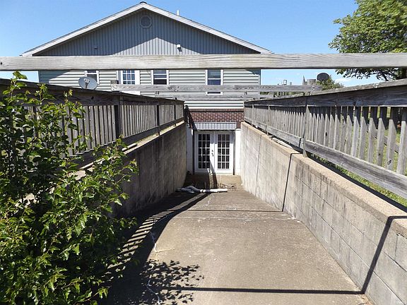 3rd image of 8577 French Ridge Rd