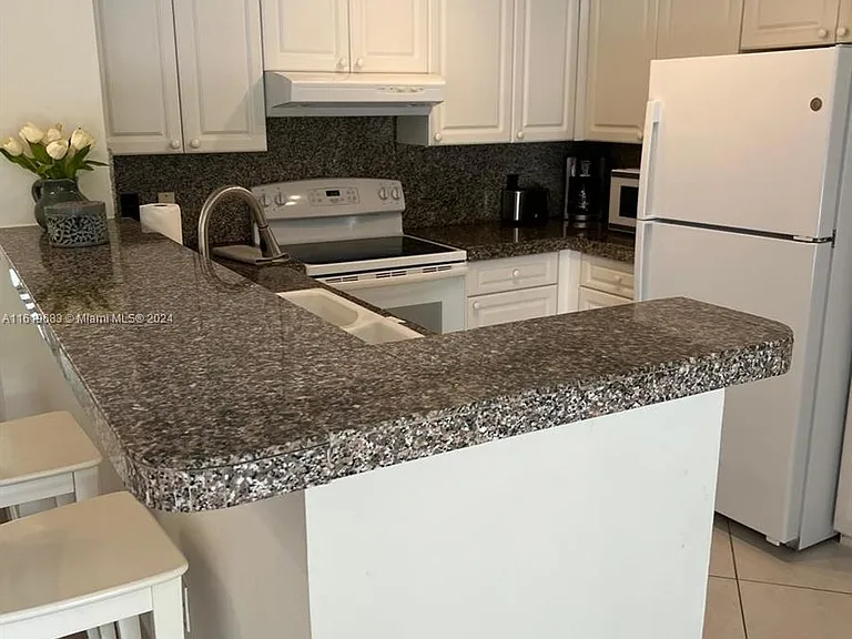 19901 E Country Club Dr #2207 — Photo 9