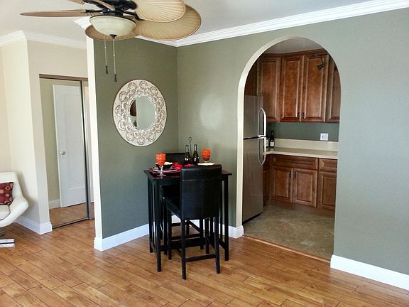 4th image of 4316 Clinton St #1/2