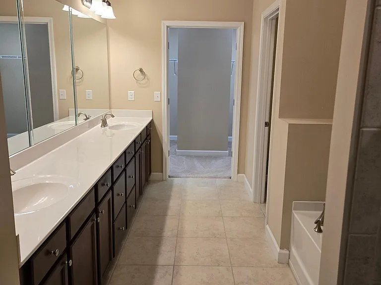 5550 Shiloh Woods Dr — Photo 4