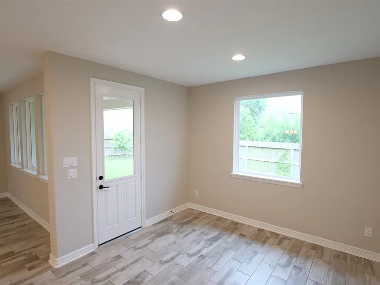 25907 Rose Frost Ct — Photo 10
