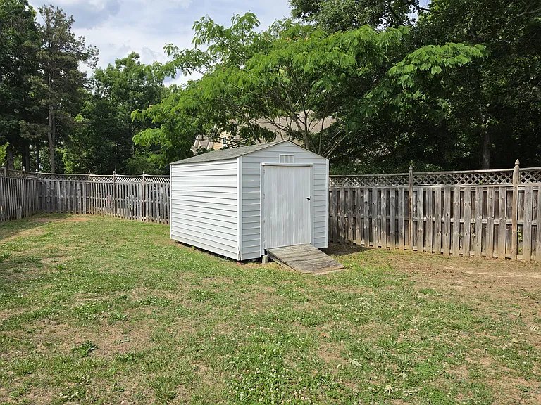 3 Lawrence Ward Ct — Photo 33