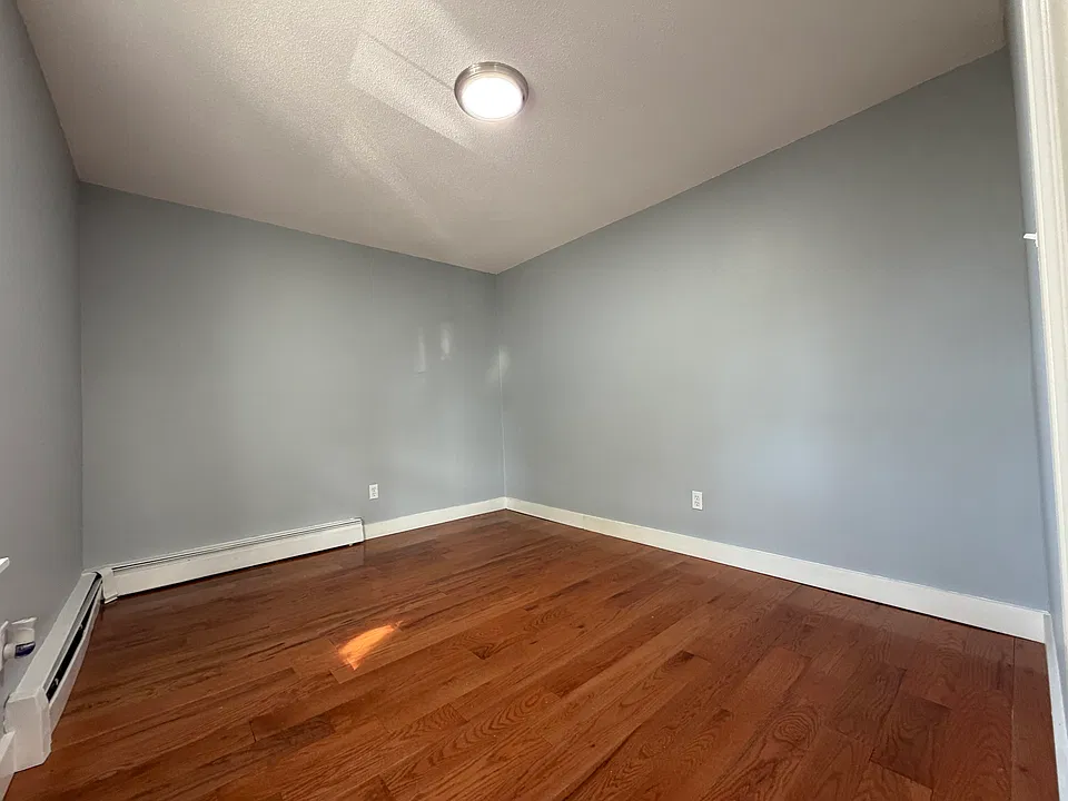 133 Clay St #1B