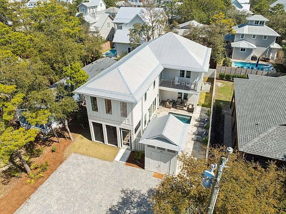 2nd image of 223 Williams St