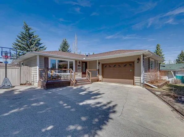 734 SE Oakhill Pl SW, Calgary, AB T2V 3X9