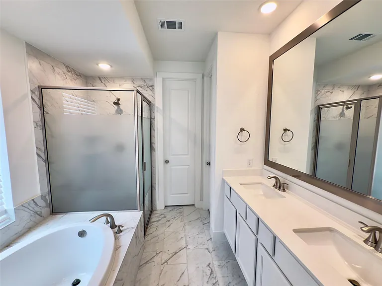 15206 Cortines Ct — Photo 11