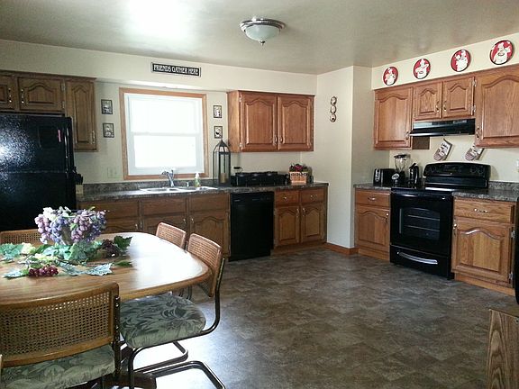 Large eat in kitchen