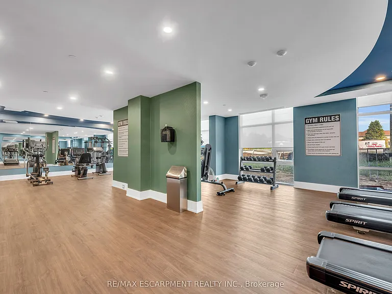 460 Dundas St E #522 — Photo 48