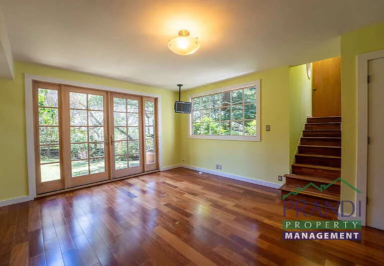 377 Summit Ave — Photo 9