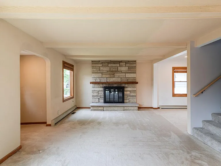 2406 Wood St — Photo 15