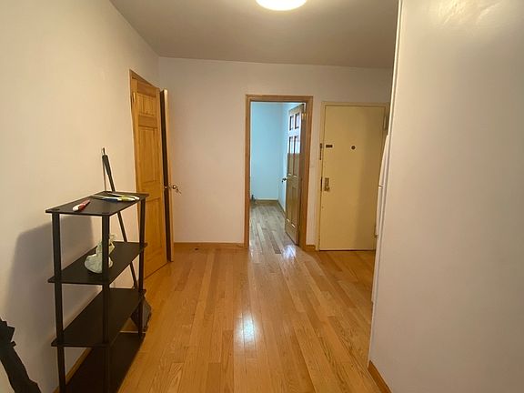2nd image of 59 Mott St #5RB