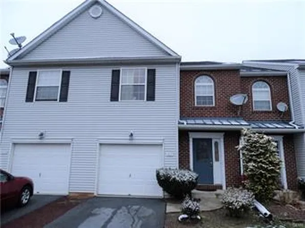 307 Hawthorn Ln, Whitehall, PA 18052