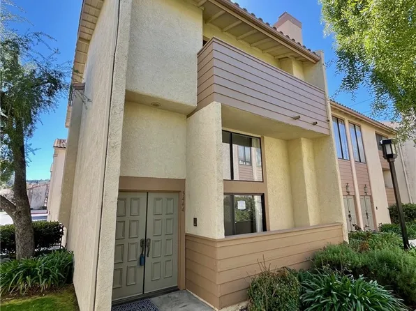 5444 Las Virgenes Rd, Calabasas, CA 91302