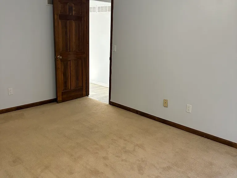 436 Slusser Ln — Photo 24