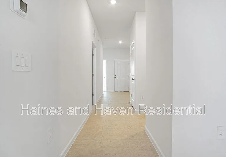3008 Daffodil Dr — Photo 20