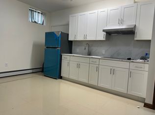 64-00 233rd St, Oakland Gardens, NY 11364
