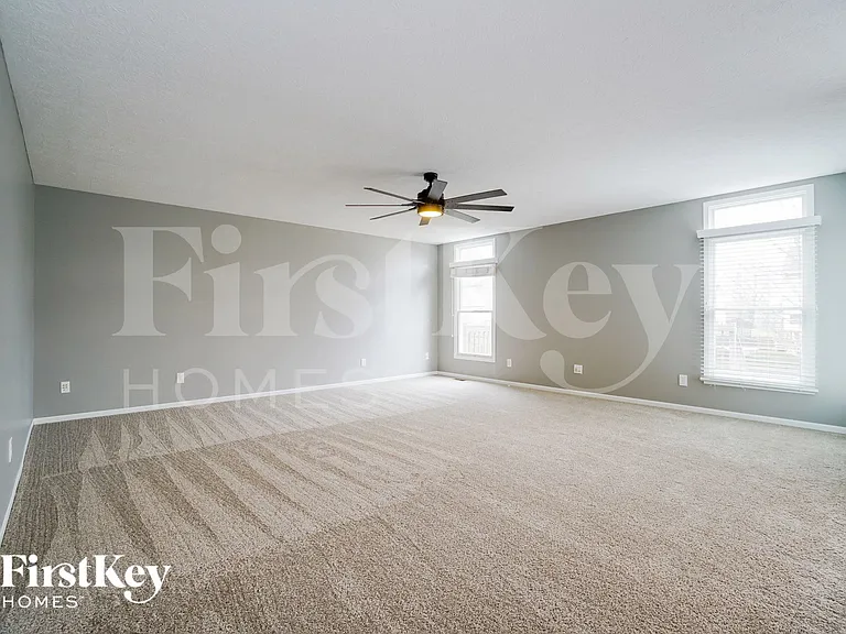 242 Tar Heel Dr — Photo 2
