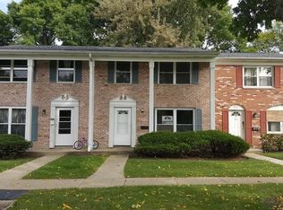1729 McKool Ave, Streamwood, IL 60107