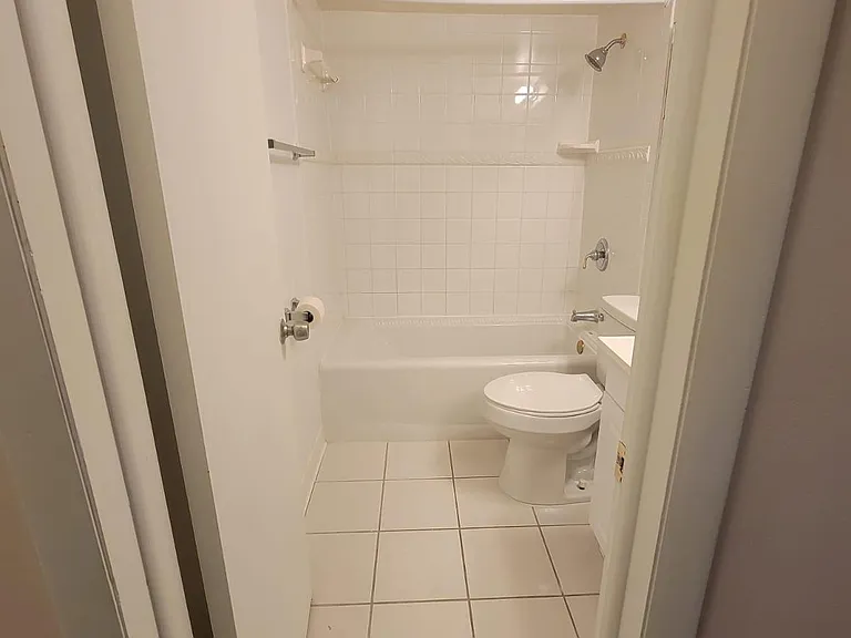 100 E Kentucky Ave #103-D — Photo 24