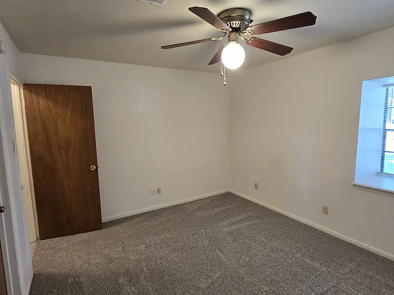 2904 Forest Bnd #1 — Photo 42