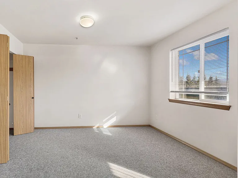 1025 Potter St — Photo 7
